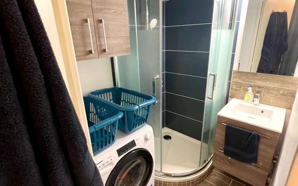 Appartement à louer    1 pièce •  Sanary-sur-Mer