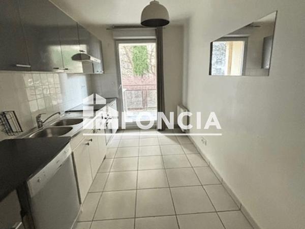 Location Appartement 3 pièces 67 m² - 53 CHEMIN DES HERMIERES Francheville 69340