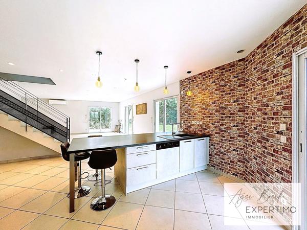 Ternay (69360) Ternay – Maison 5 chambres - 150 m² sur 1 028 m² de terrain clos, prestations complètes !