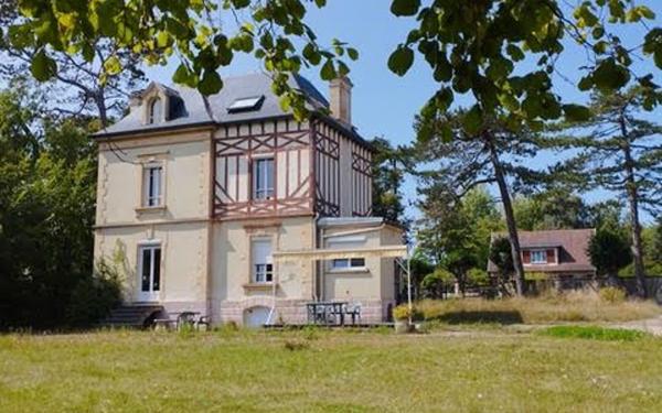 Maison à vendre    7 pièces •  Douvres-la-Délivrande