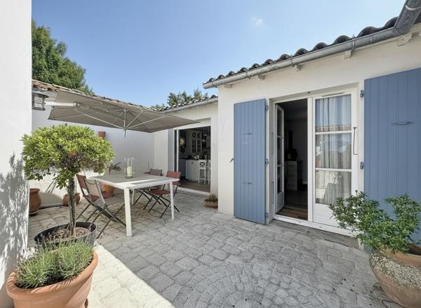 Villa de style rhétais 7 pièces - piscine chauffée