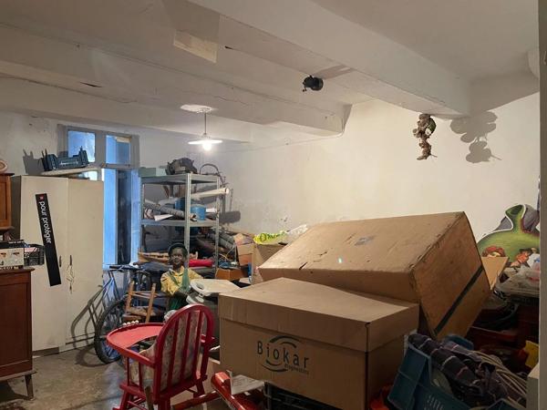 Vente                                                      Maison de village
                        
                     3 pièces                      64 m2                     à Espira-de-l'Agly