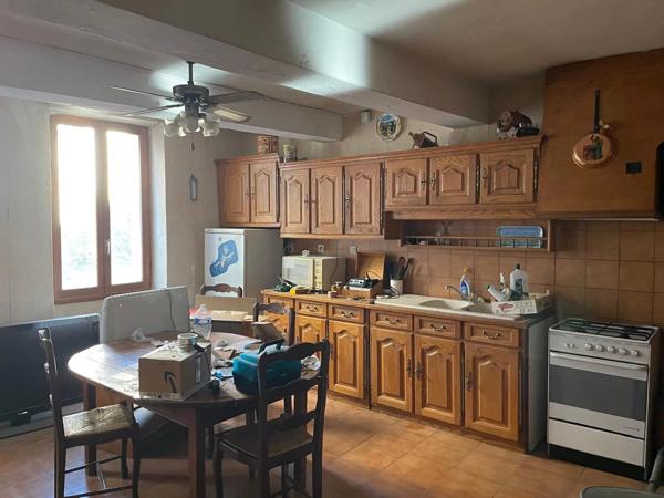 Vente                                                      Maison de village
                        
                     3 pièces                      64 m2                     à Espira-de-l'Agly