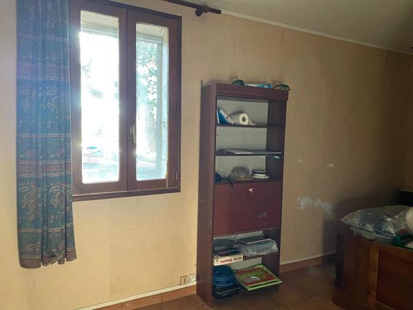 Vente                                                      Maison de village
                        
                     3 pièces                      64 m2                     à Espira-de-l'Agly