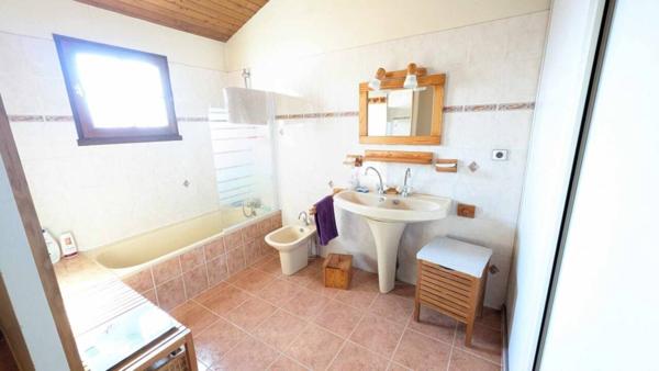 Maison à vendre 6 pièces de 144 m²