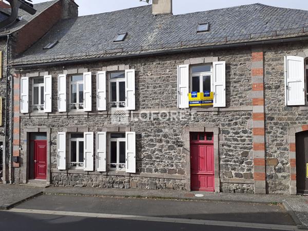 Achat maison Allanche - 9 pièce(s) - 175 m² - 169 000 €