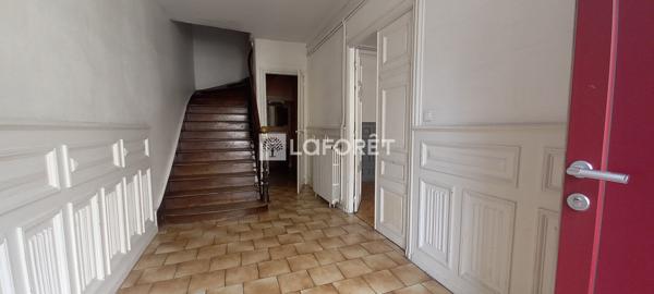 Achat maison Allanche - 9 pièce(s) - 175 m² - 169 000 €