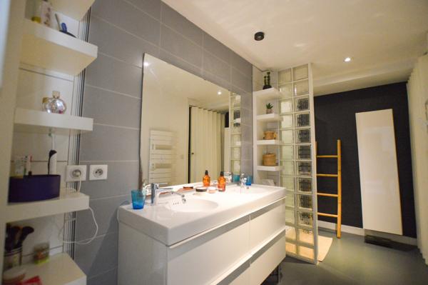 Appartement 5 pièce(s) 3 chambre(s) 103.76 m²