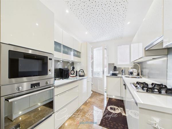 ALBERTVILLE (73)- Grand Appartement Familial avec 4 Balcons – 120 m² – Centre-Ville avec Ascenseur