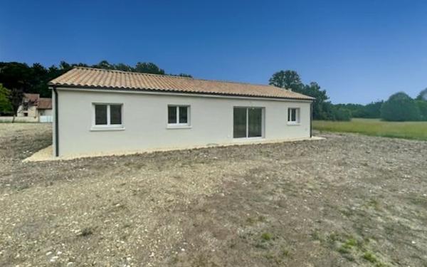 Maison à vendre    4 pièces •  Saint-Astier