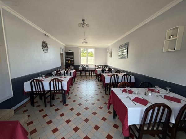 Immeuble à vendre à Plestin-les-Grèves dans les Côtes-d'Armor (22310), ref : 22095IMMR229