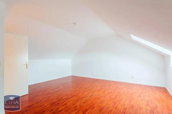 Maison à vendre 4 pièces 81m² Meaux (77100)