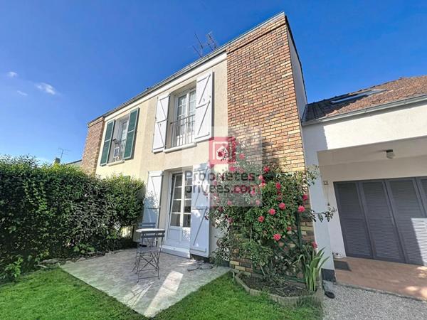 Maison 5 chambres et 1 garage attenant