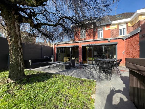 Marcq-en-Barœul (59700) EXCLUSIVITÉ – MAISON FAMILIALE HAUT DE GAMME – 140 m² – 4 CHAMBRES – TERRASSE 50 m² – JARDIN 150 m² – MARCQ-EN