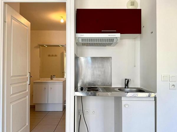 Appartement Aubervilliers 1 pièce(s) 26.88 m2