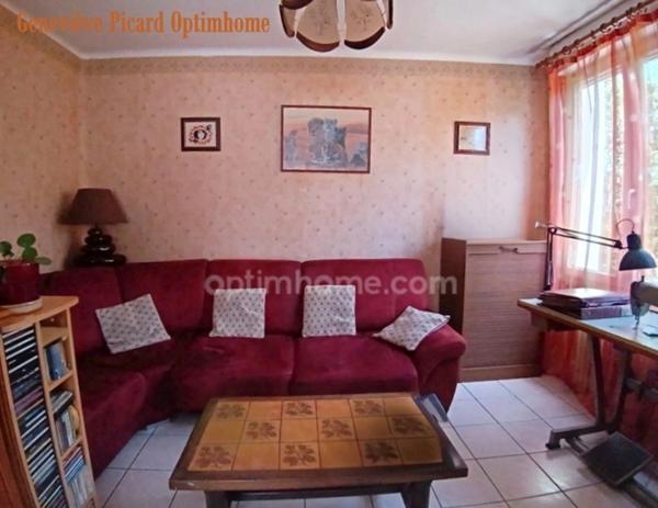 A vendre à Evellys : maison de 100 m2 au coeur de Moustoir-Remungol sur un terrain à bâtir de 1000 m2