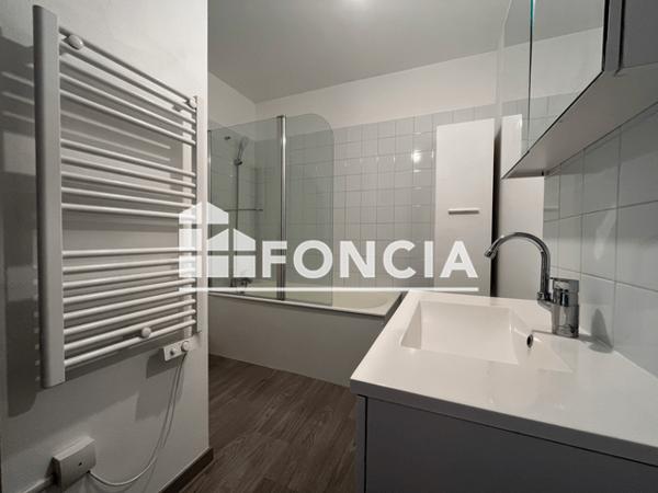 Location Appartement 3 pièces 73 m² - 38 ROUTE DE LYON Boulazac 24750