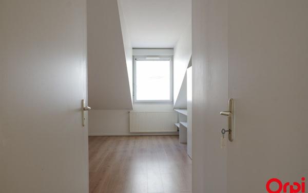 Appartement à louer    2 pièces •  Lyon 8