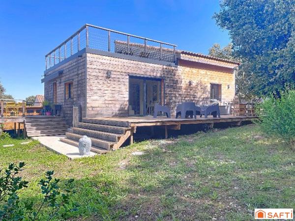 Maison contemporaine 3 chambres, 115 m² environs habitables