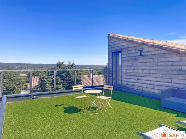 Maison contemporaine 3 chambres, 115 m² environs habitables