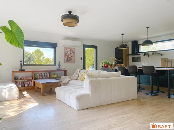 Maison contemporaine 3 chambres, 115 m² environs habitables