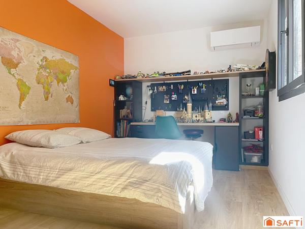 Maison contemporaine 3 chambres, 115 m² environs habitables