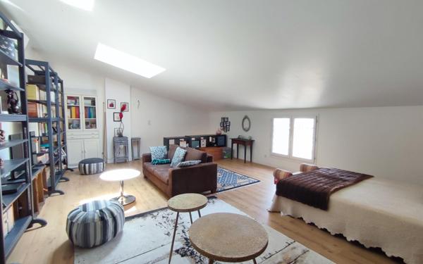 Maison à vendre    3 pièces •  Montagnac