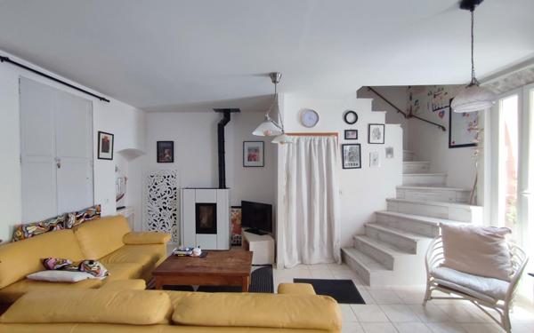 Maison à vendre    3 pièces •  Montagnac