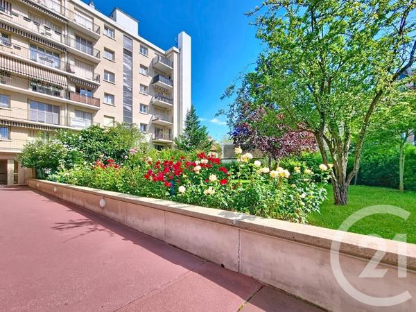 Appartement F5 à vendre  5 pièces - 110,86 m2 COLOMBES - 92