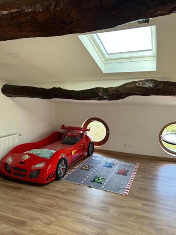 Un espace généreux dans un cadre paisible.