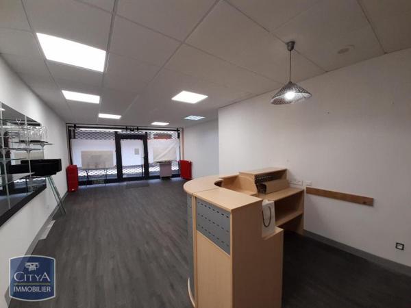 Location local commercial 80m²