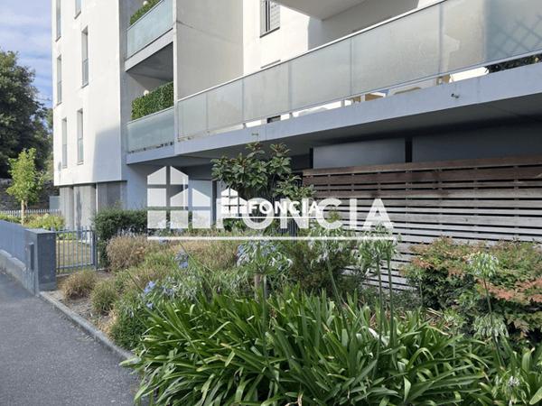 Location Appartement 3 pièces 64.3 m² - 8 RUE MONSEIGNEUR DE PANCEMONT Vannes 56000