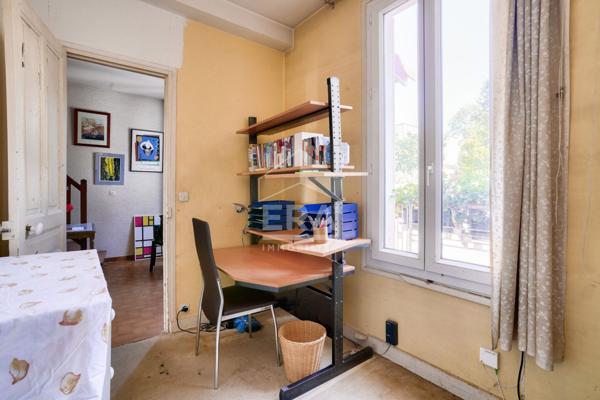 Maison familiale avec terrasse et 6 chambres dans un environnement paisible