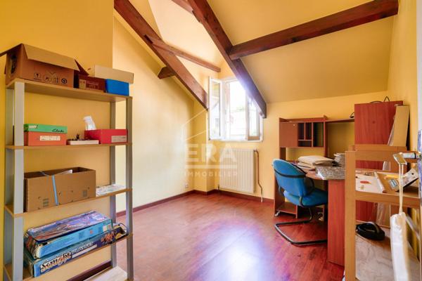 Maison familiale avec terrasse et 6 chambres dans un environnement paisible