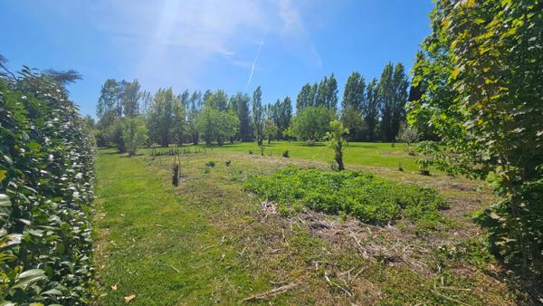Gambais proche / Terrain constructible viabilisé 3012 m2