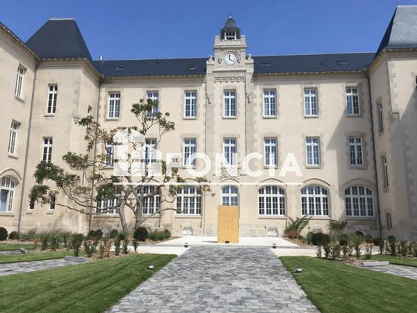 Location Appartement 3 pièces 72.9 m² - 70 BIS AVENUE JEAN GUITON La Rochelle 17000