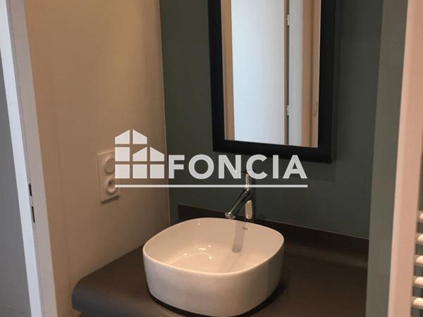 Location Appartement 3 pièces 72.9 m² - 70 BIS AVENUE JEAN GUITON La Rochelle 17000