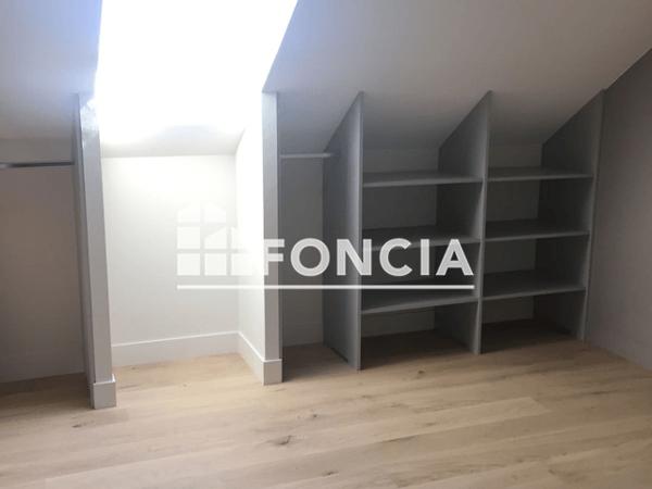 Location Appartement 3 pièces 72.9 m² - 70 BIS AVENUE JEAN GUITON La Rochelle 17000