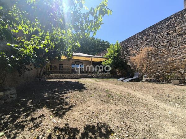 Fabrezan - Ensemble immobilier de caractère et fort potentiel