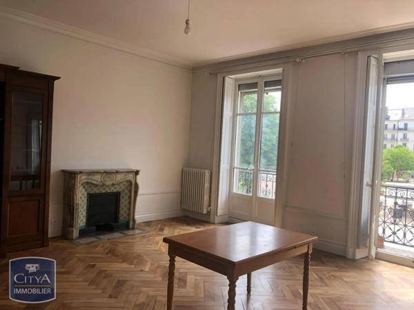 Appartement à louer 5 pièces 157m² Grenoble (38000)