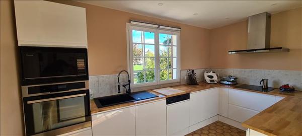 Maison à louer |  BOUTIERS ST TROJAN |  5 pièces | 191 m²