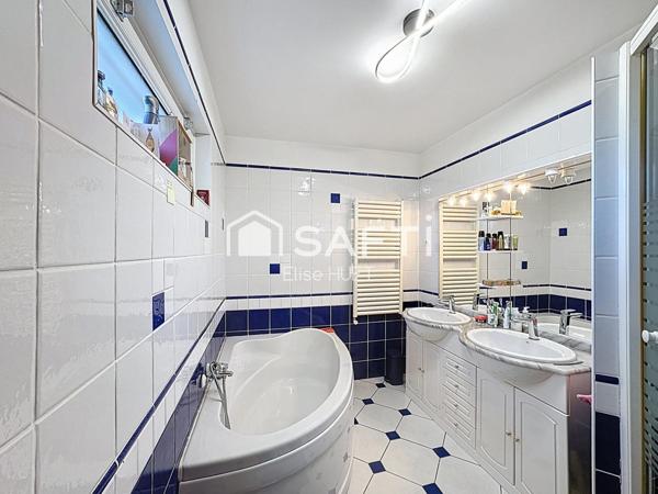 Longère de caractère – 4 chambres / Saint-Pierre-des-Bois – 12 800 m² de terrain