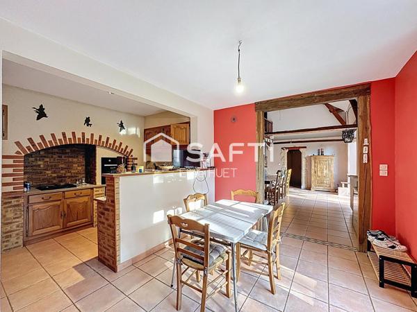 Longère de caractère – 4 chambres / Saint-Pierre-des-Bois – 12 800 m² de terrain