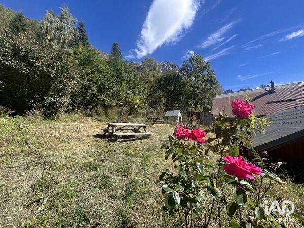 Murs commerciaux  à vendre 251 m² Saint-Christophe-en-Oisans