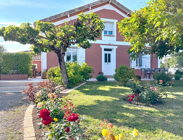 Charmante maison de 165 m² avec combles aménageables Montauban secteur Birac