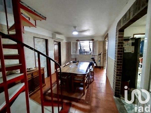 Maison de ville 7 pièces de 155 m² à Saint-Louis (97450)