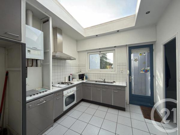 Maison à vendre  5 pièces - 102 m 2   HELLEMMES LILLE  - 59