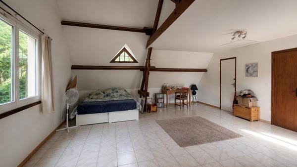 Vente                                                      Maison
                        
                     8 pièces                      228 m2                     à Pierrefitte-Ès-Bois
