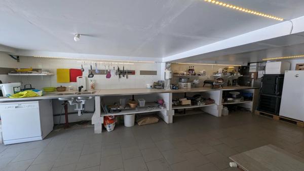 Vente                                                      Maison
                        
                     8 pièces                      228 m2                     à Pierrefitte-Ès-Bois