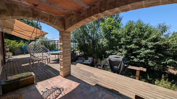 Vente                                                      Maison
                        
                     8 pièces                      228 m2                     à Pierrefitte-Ès-Bois